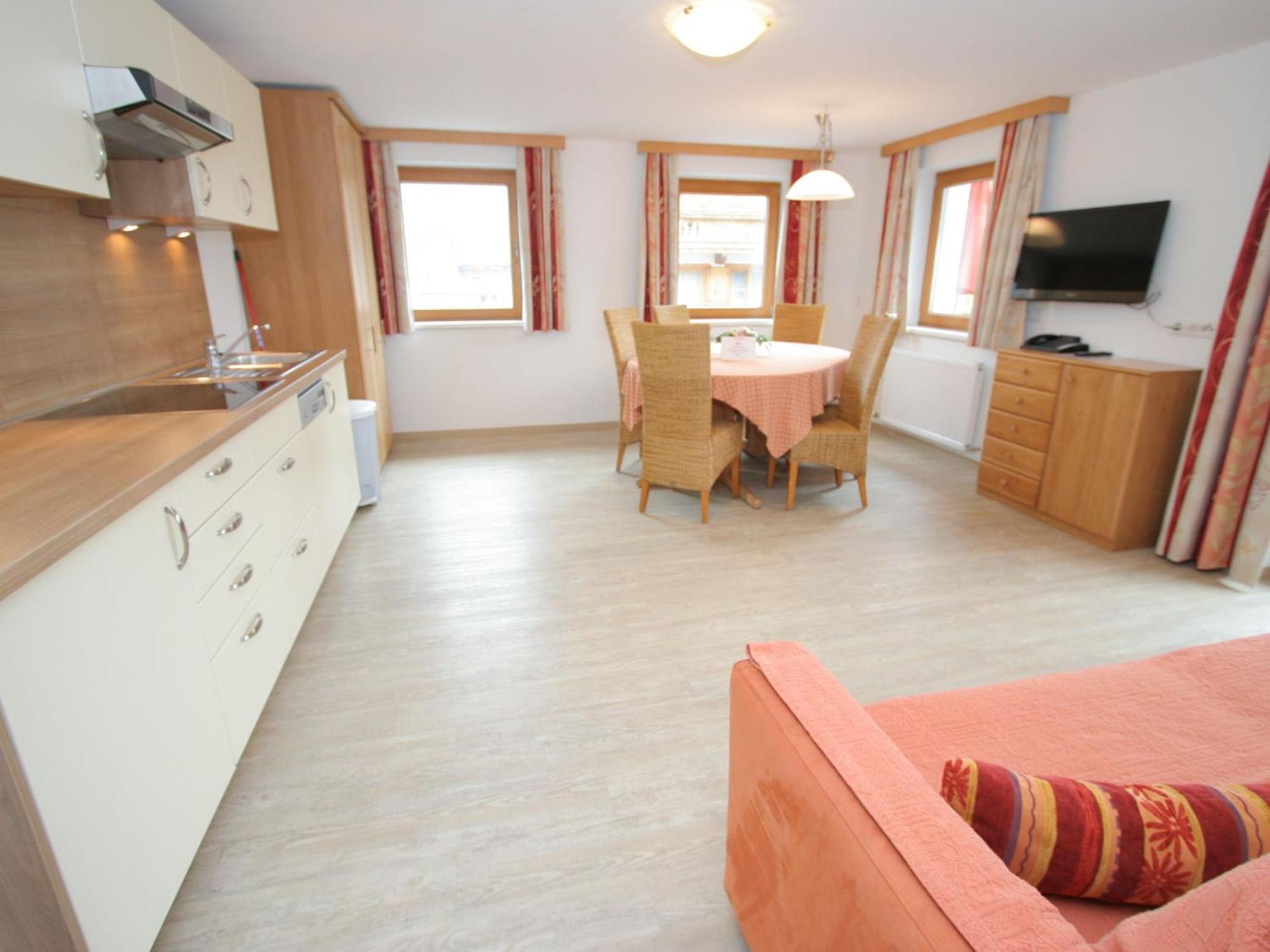 Holiday Flat In Uderns Near The Ski Area Экстерьер фото